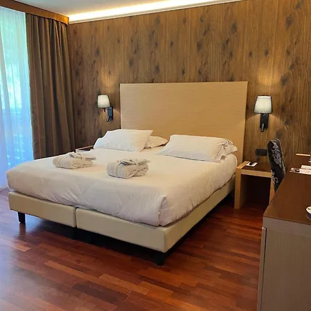 Hotel Savoia Mountain Il Nel Bosco Bardonecchia