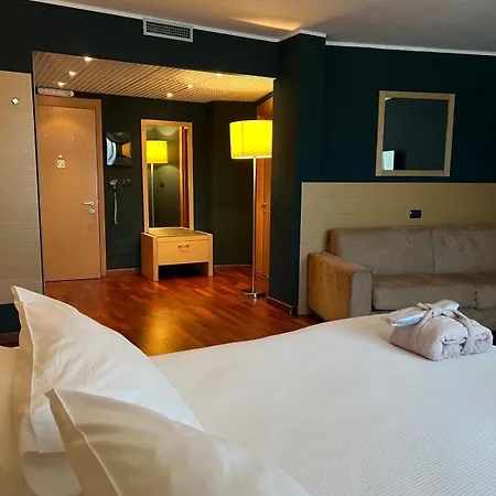 Hotel Savoia Mountain Il Nel Bosco Bardonecchia