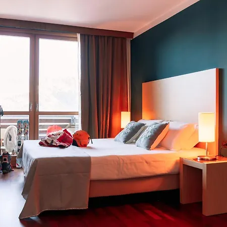 Savoia 4*